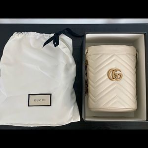 BRAND NEW Gucci GG Marmont Mini Bucket Bag in White Leather